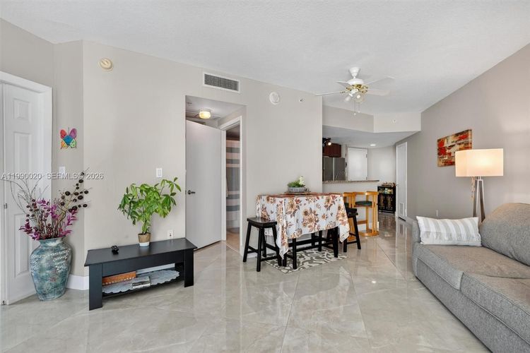 Metropolis at Dadeland #1203 image #25