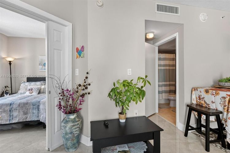 Metropolis at Dadeland #1203 image #31