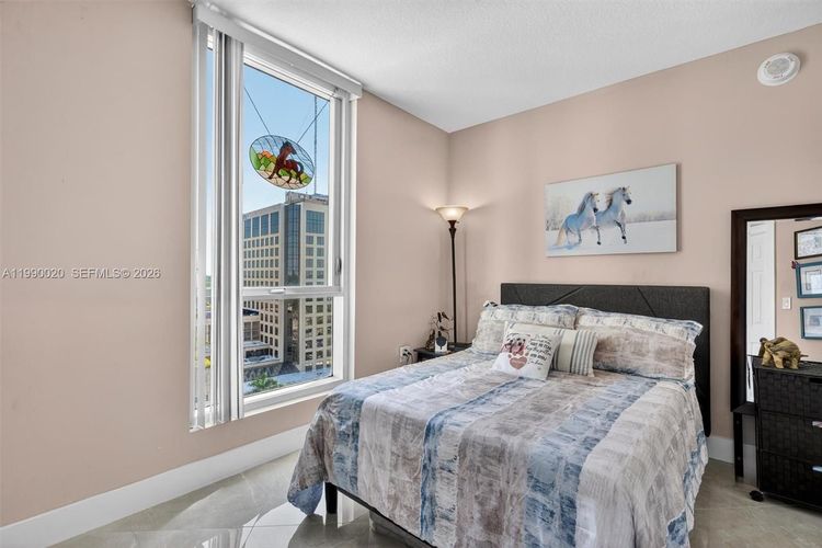 Metropolis at Dadeland #1203 image #6