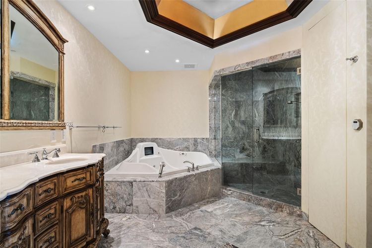 Turnberry Ocean Colony #1604 image #8