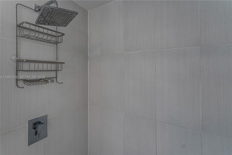 Midblock Condominium #702 image #28