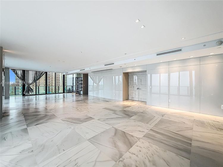 Regalia #5 image #11