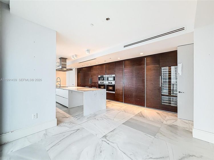 Regalia #5 image #21