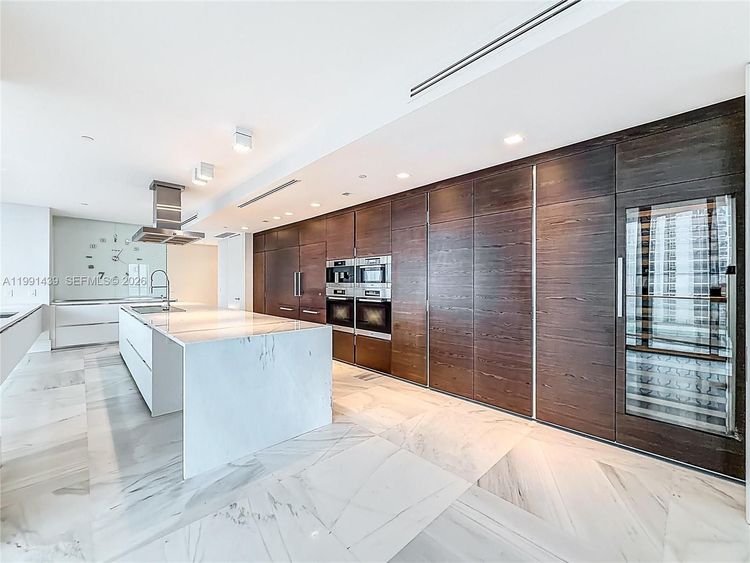 Regalia #5 image #22