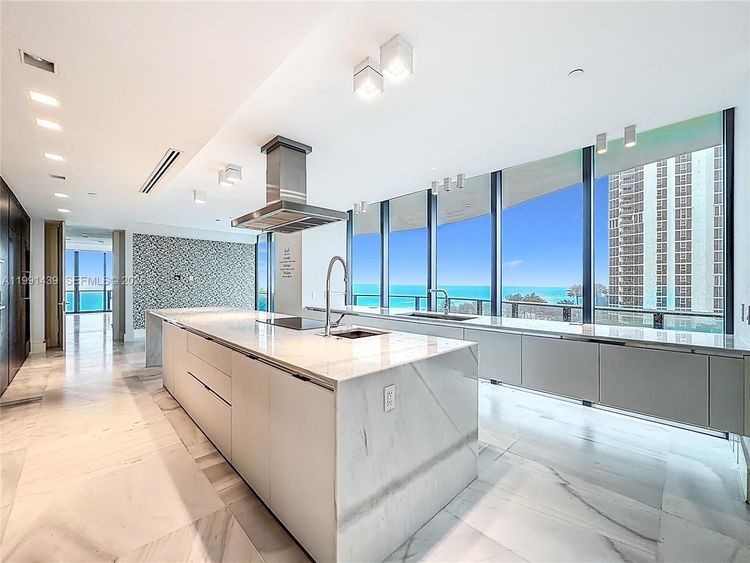 Regalia #5 image #28