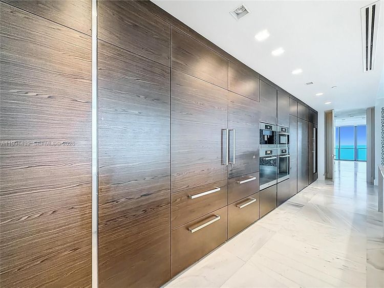 Regalia #5 image #31