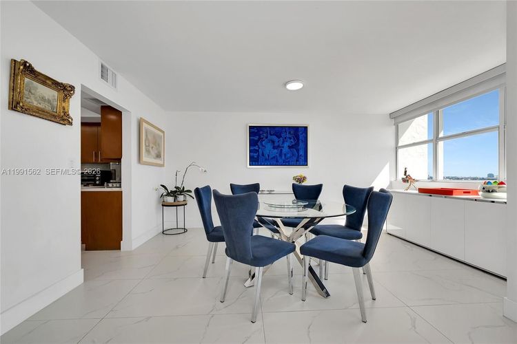 Bayshore Place #1003A image #11