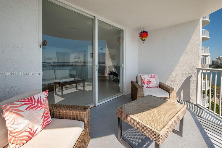 Bayshore Place #1003A image #31