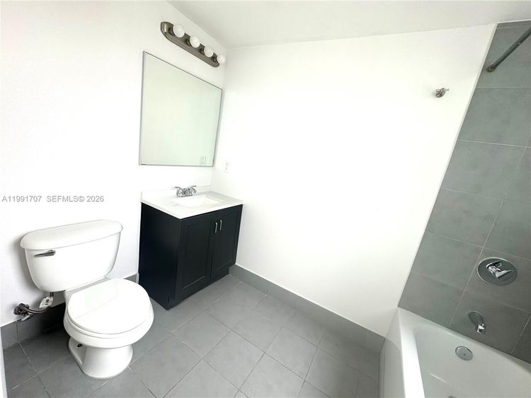 Mint #2905 image #18