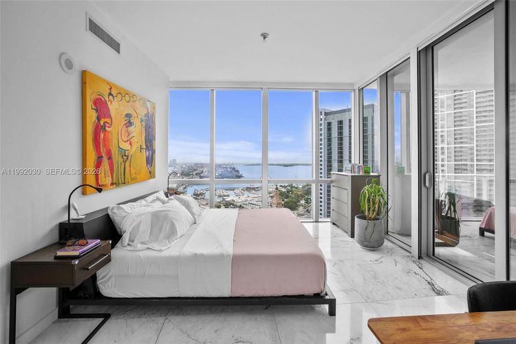 Paramount Miami Worldcenter #3211 image #10