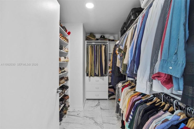 Paramount Miami Worldcenter #3211 image #11