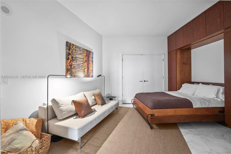 Paramount Miami Worldcenter #3211 image #15