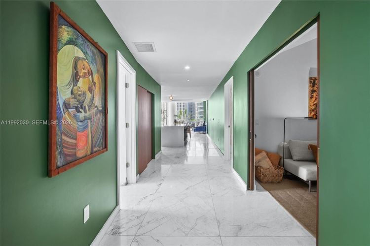 Paramount Miami Worldcenter #3211 image #23