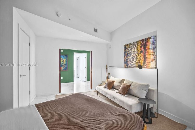 Paramount Miami Worldcenter #3211 image #37