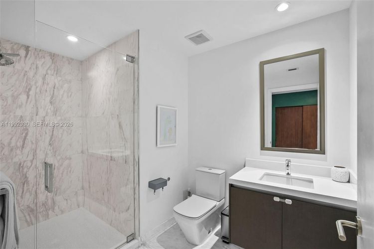 Paramount Miami Worldcenter #3211 image #41