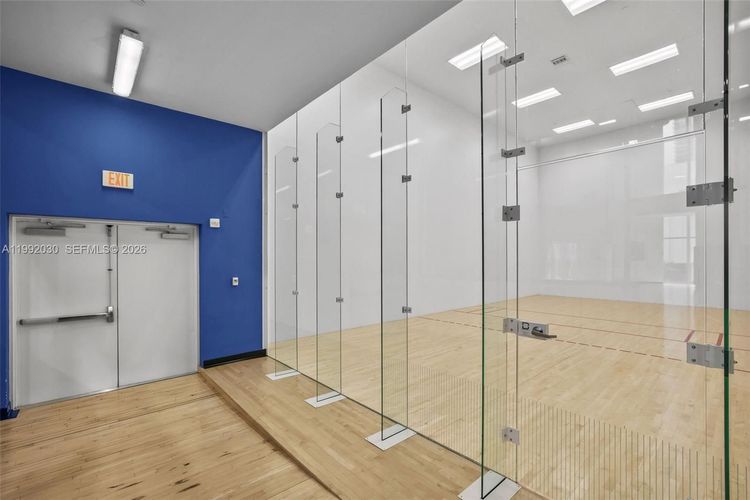 Paramount Miami Worldcenter #3211 image #43