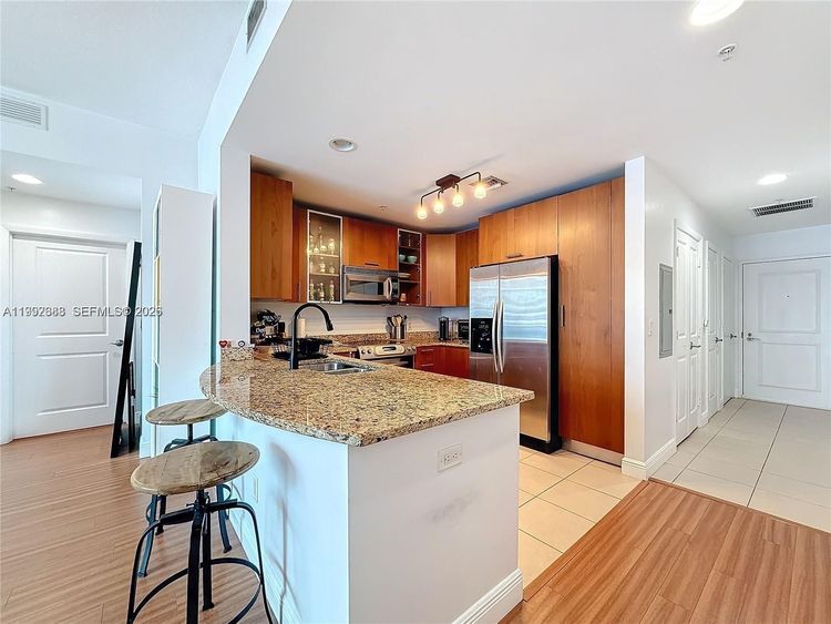 Ocean Marine Yacht Club #605 image #9