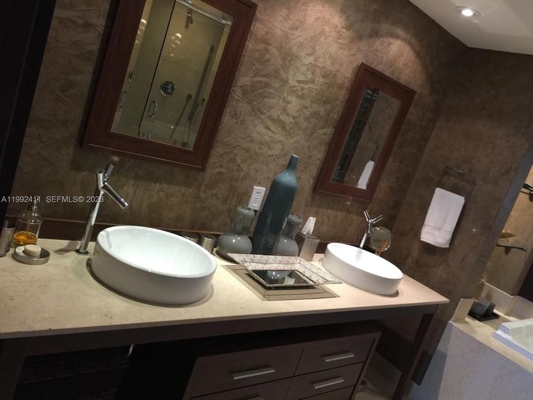 Icon Brickell I #5605 image #8