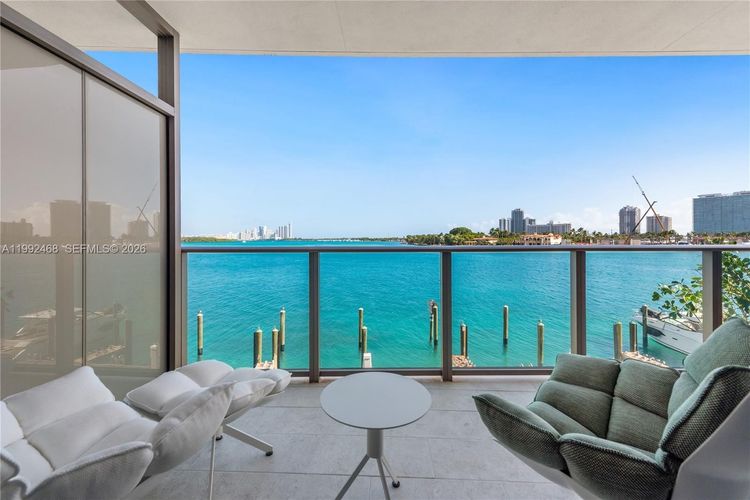 Onda Residences #303 image #22