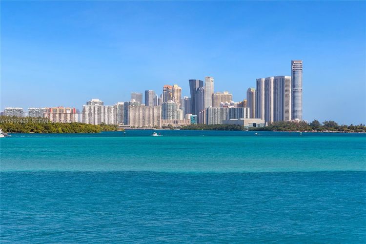 Onda Residences #303 image #25