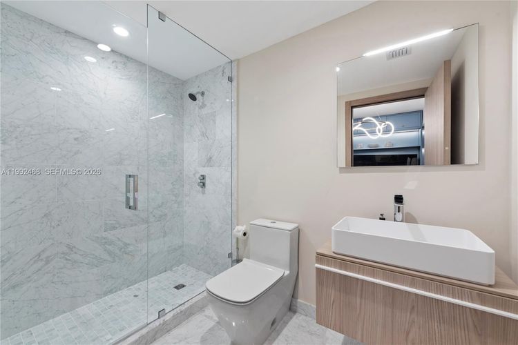 Onda Residences #303 image #31