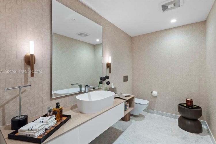 Onda Residences #303 image #32