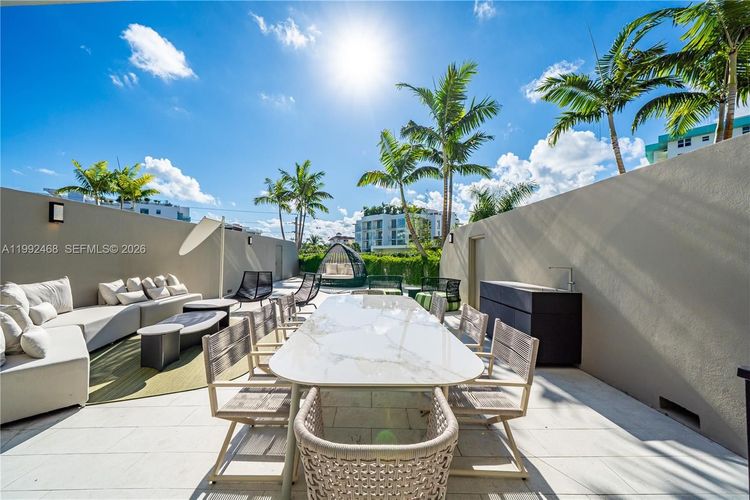 Onda Residences #303 image #37