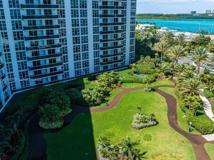Harbour House #1107 image #19
