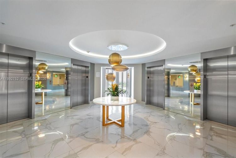 Harbour House #1107 image #25