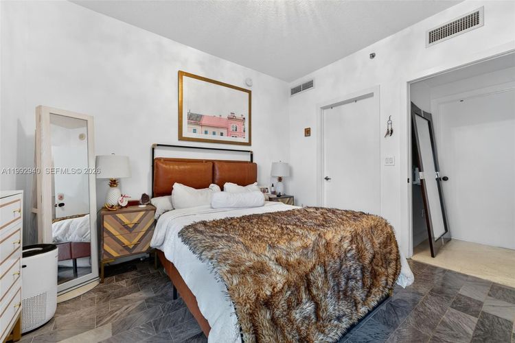 Avenue 1060 Brickell #2510 image #15