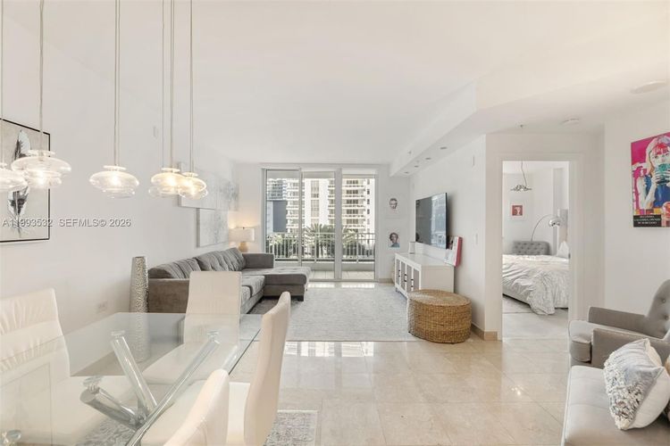 Courts Condo Brickell Key #806 image #6