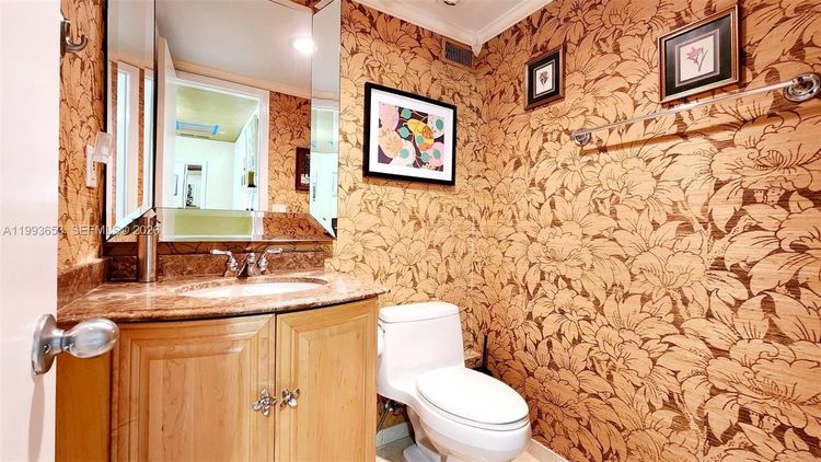 Sunrise Tower #6E image #9