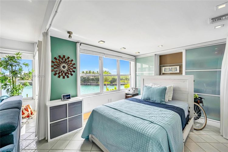 Blair House #3-C image #15