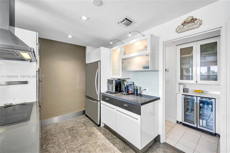 Blair House #3-C image #22