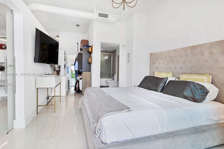 Uptown Marina Lofts #419 image #7