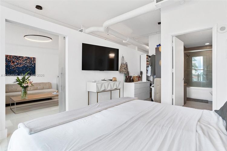 Uptown Marina Lofts #419 image #8