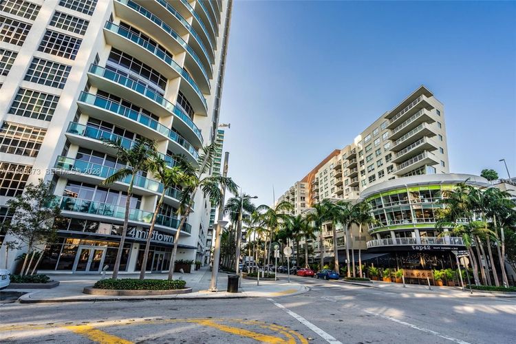 Hyde Midtown #3003 image #54