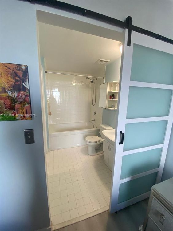 Neo Lofts #1608 image #12