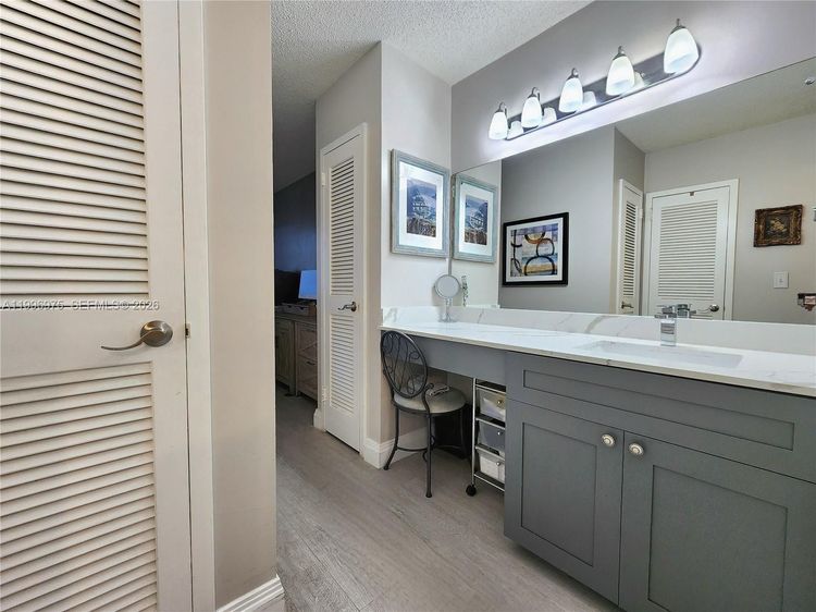 Parker Plaza Estates #515 image #19
