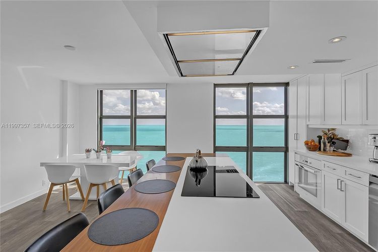 Towers of Key Biscayne #B807 image #10