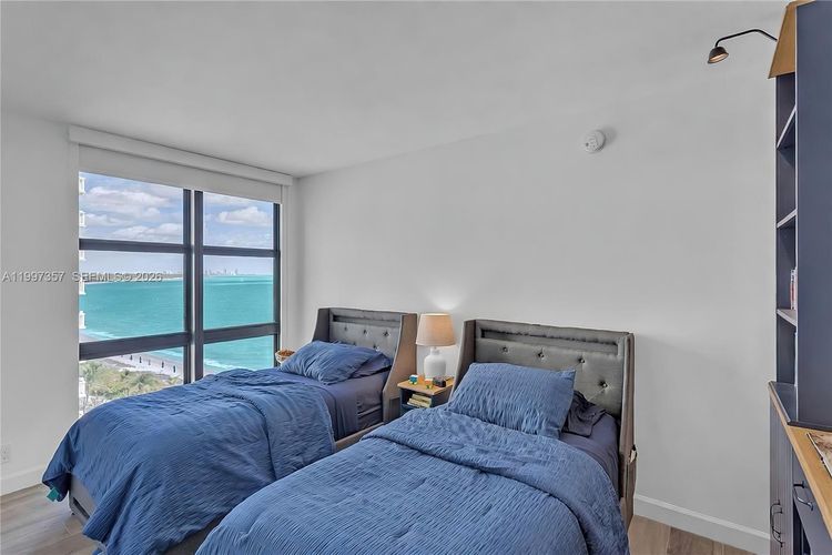 Towers of Key Biscayne #B807 image #17