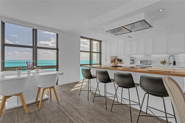 Towers of Key Biscayne #B807 image #8