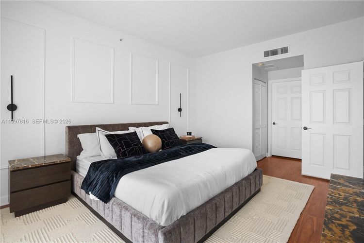 Colonnade at Dadeland #428 image #9