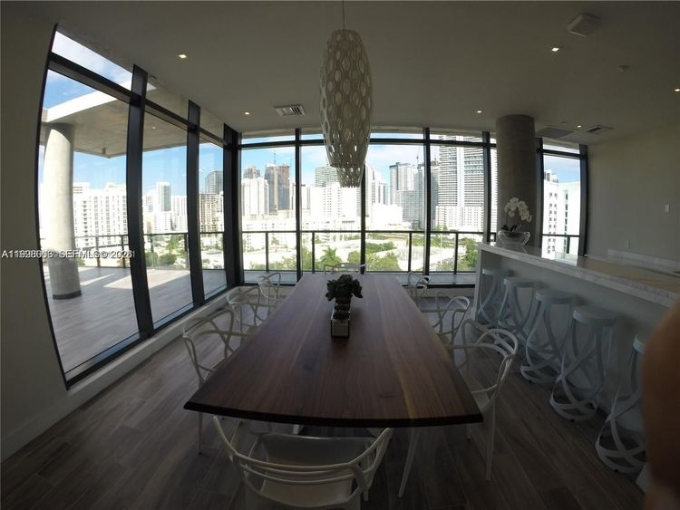 Cassa Brickell #606 image #16