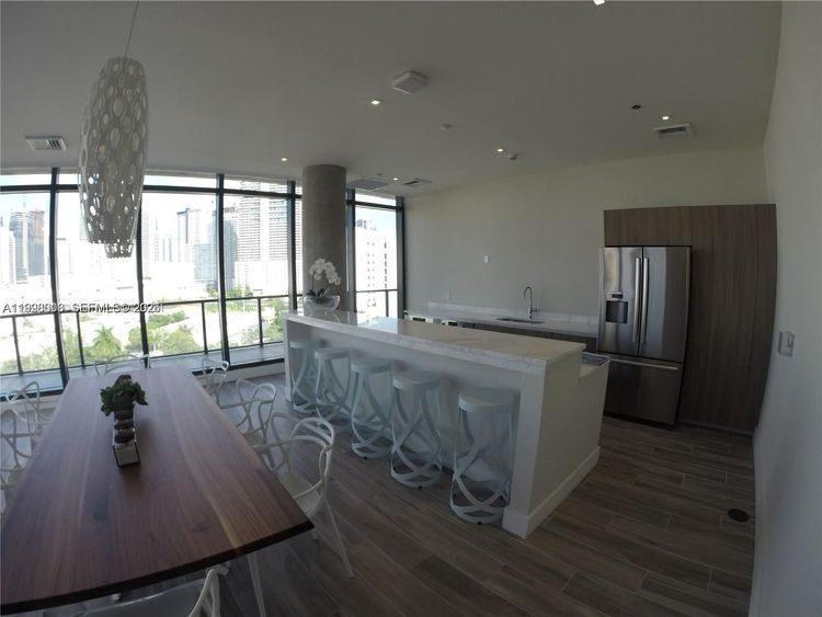 Cassa Brickell #606 image #17