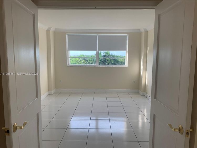 Commodore Club East #512 image #6