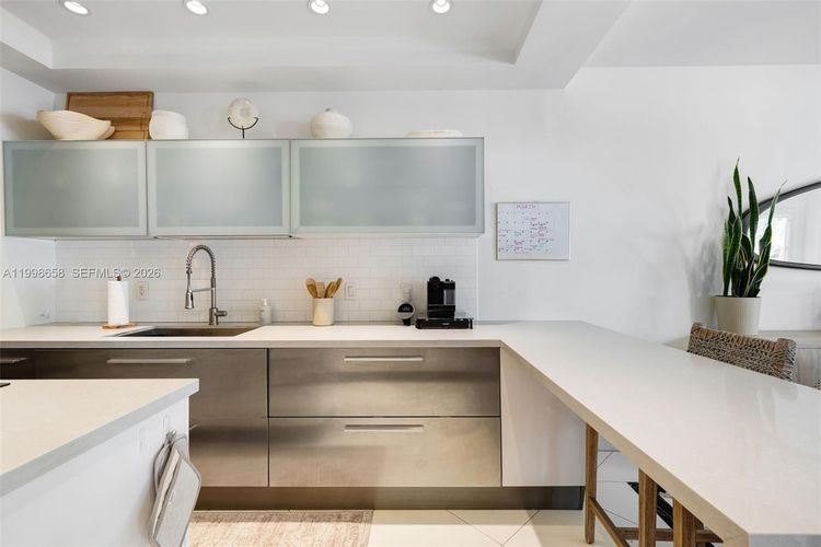 Townhomes at Sunset Harbour #TH-102 image #13