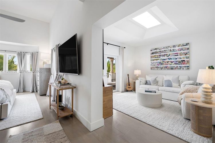 Townhomes at Sunset Harbour #TH-102 image #23