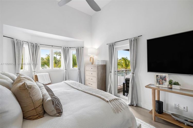 Townhomes at Sunset Harbour #TH-102 image #26