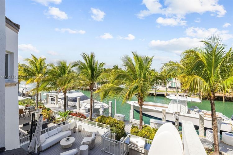 Townhomes at Sunset Harbour #TH-102 image #41